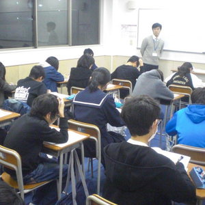 学年末懇談会を実施します。